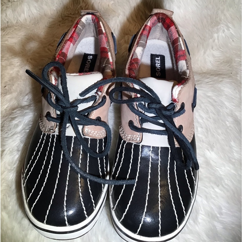 Sorel Black and Tan Women's Shoes